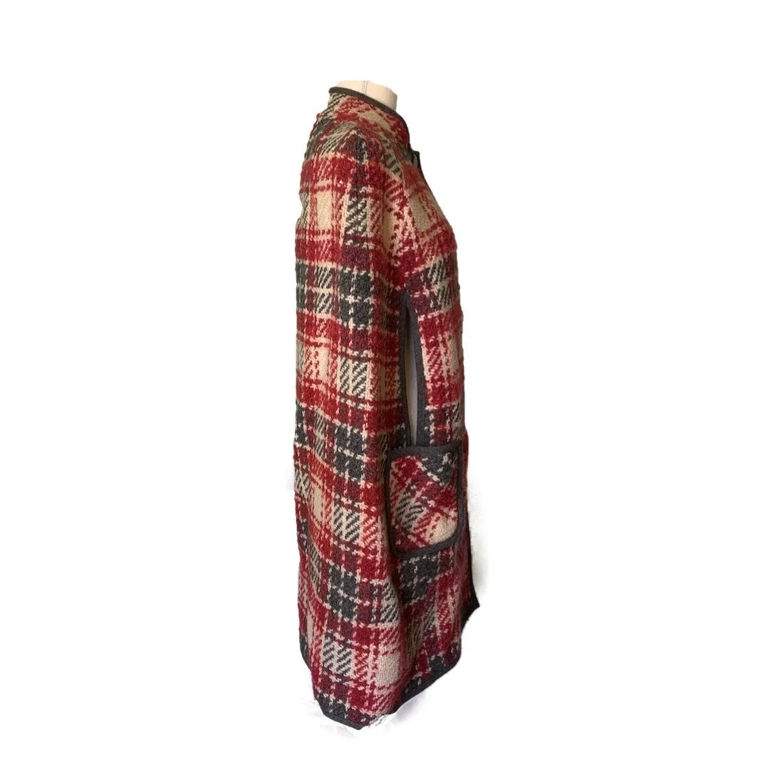 1960s Wool Poncho Cape in a Red and Gray Plaid. Stylish and Warm Vintage Outerwear Coat.