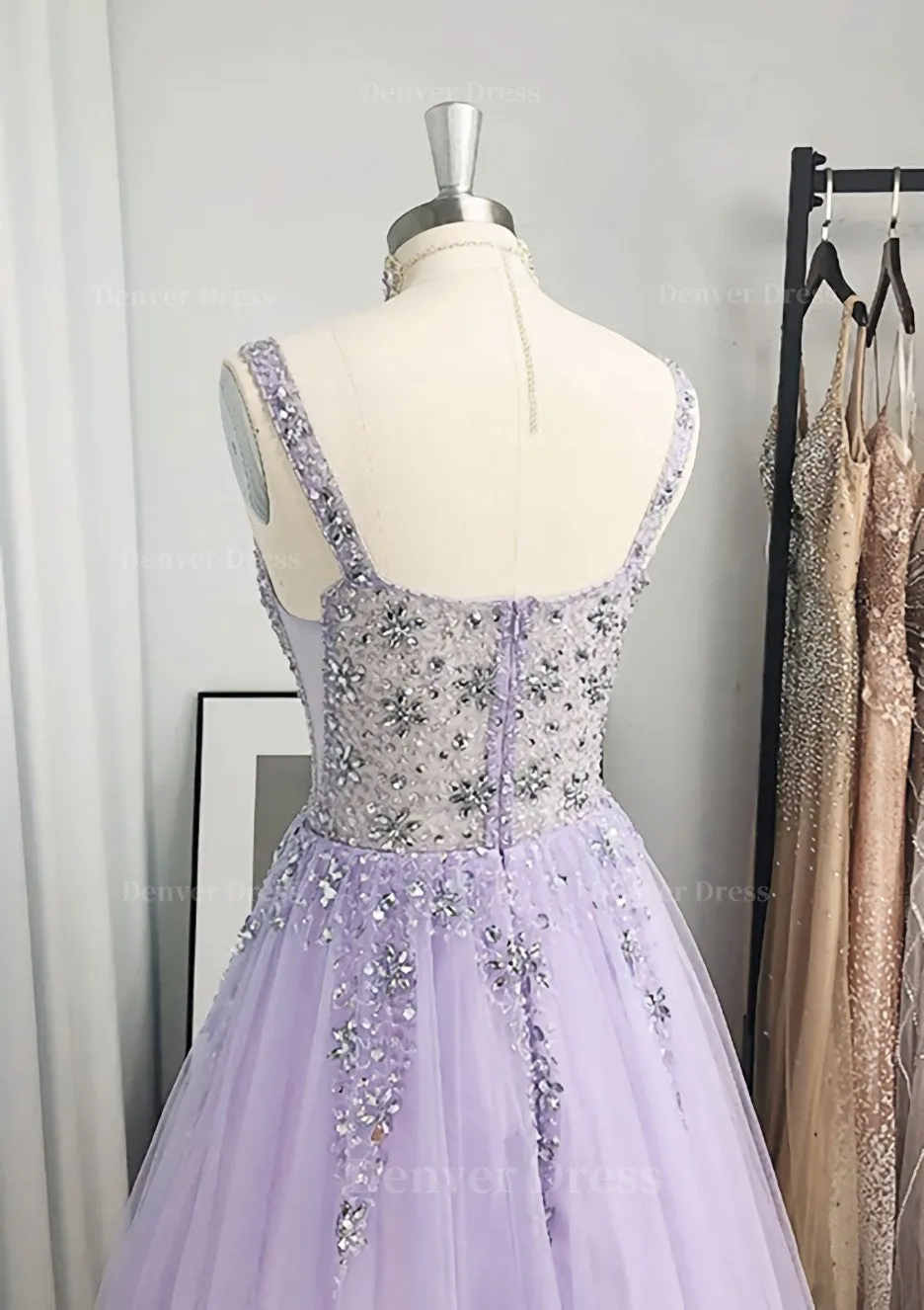 A-line/Princess V Neck Long/Floor-Length Tulle Prom Dress With Beading Sequins