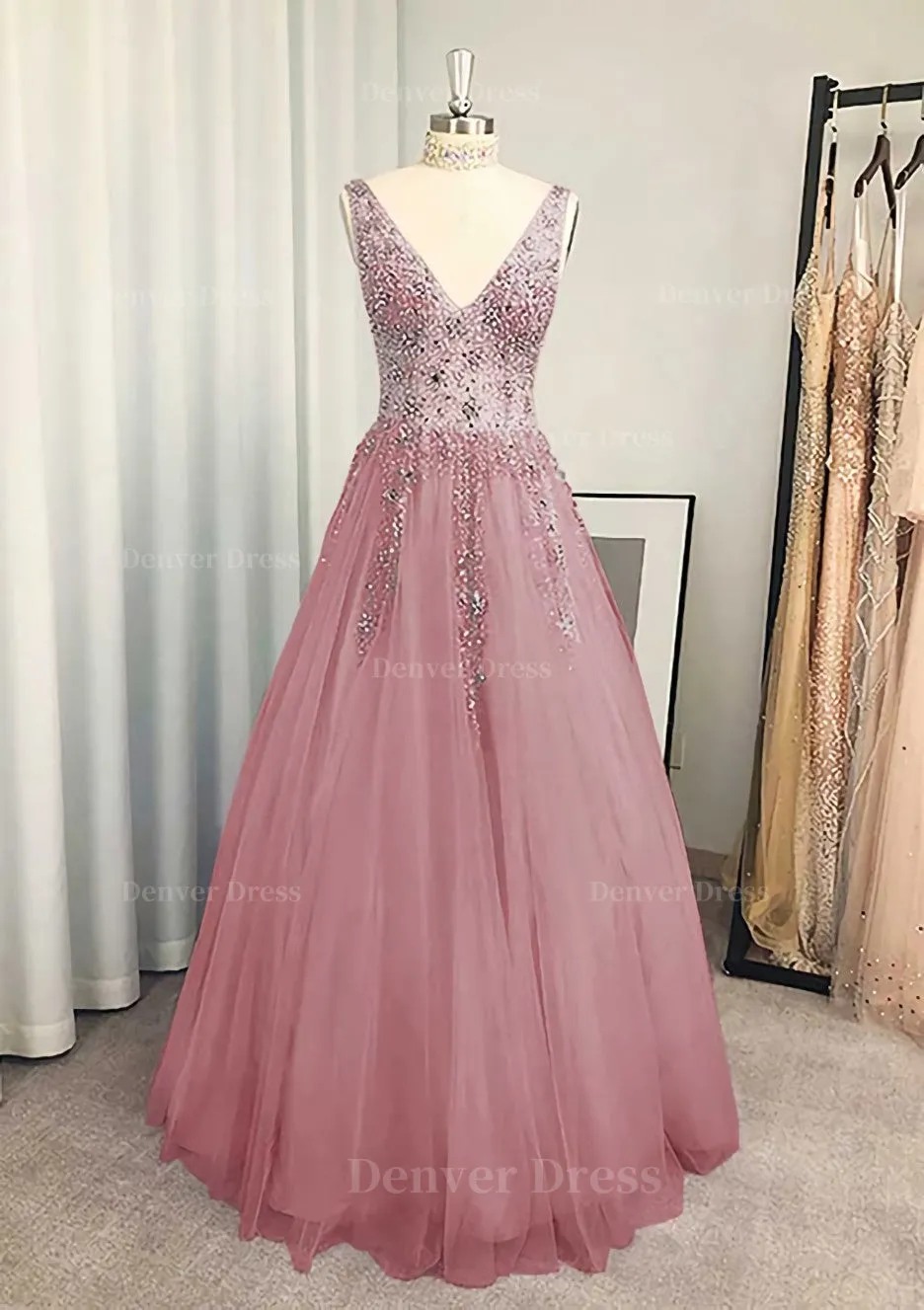 A-line/Princess V Neck Long/Floor-Length Tulle Prom Dress With Beading Sequins