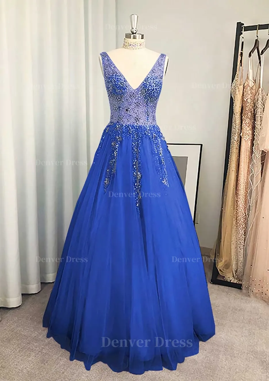 A-line/Princess V Neck Long/Floor-Length Tulle Prom Dress With Beading Sequins