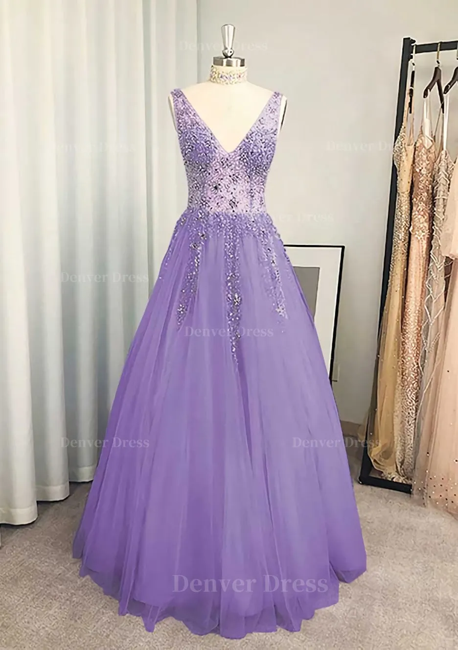 A-line/Princess V Neck Long/Floor-Length Tulle Prom Dress With Beading Sequins