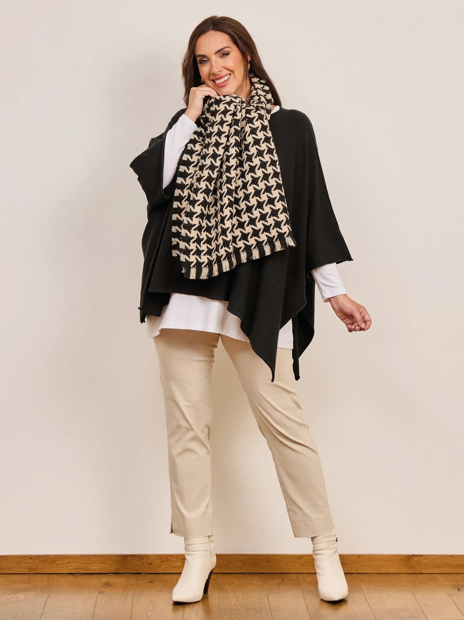 Adriana Knitted Poncho - Black