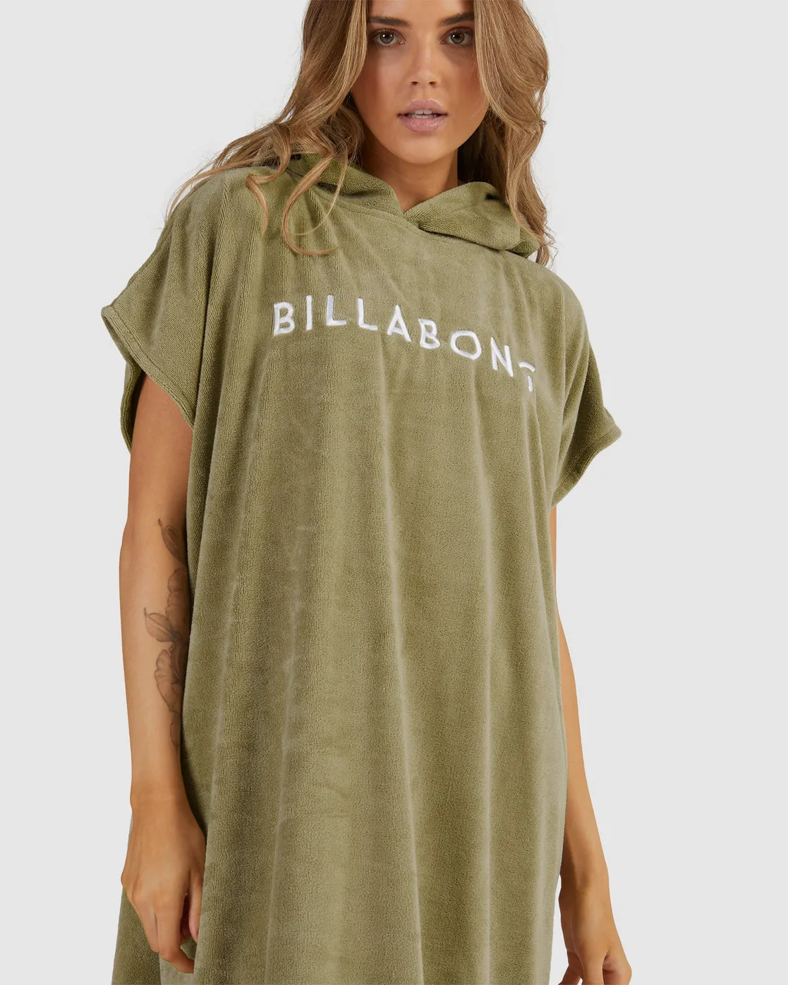 Billabong Women's Hooded Towel