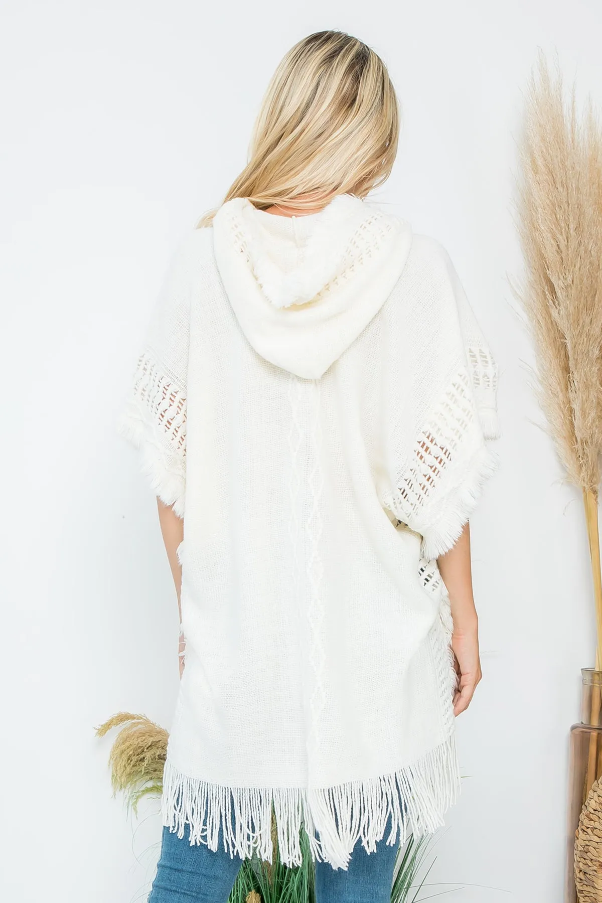 DIAMOND PATTERN KNITTED FRINGE WARMER PONCHO