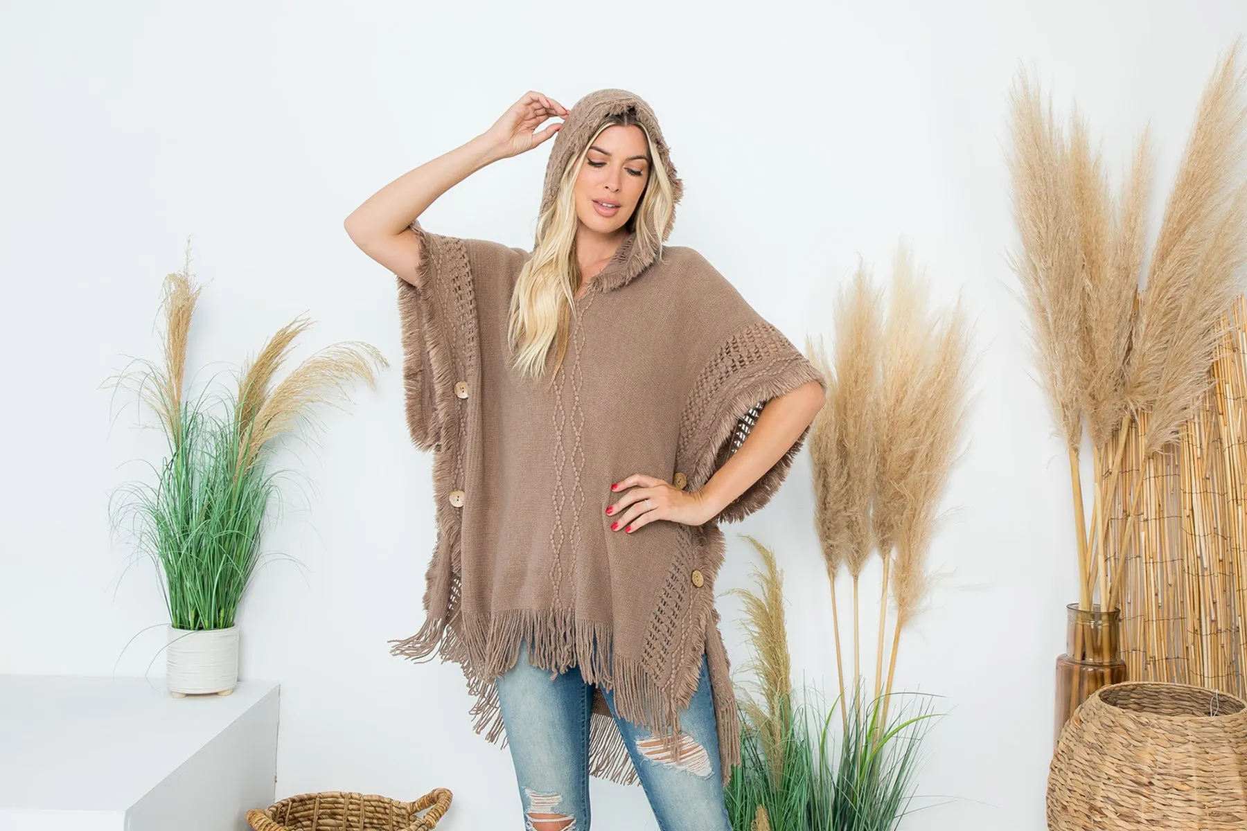 DIAMOND PATTERN KNITTED FRINGE WARMER PONCHO