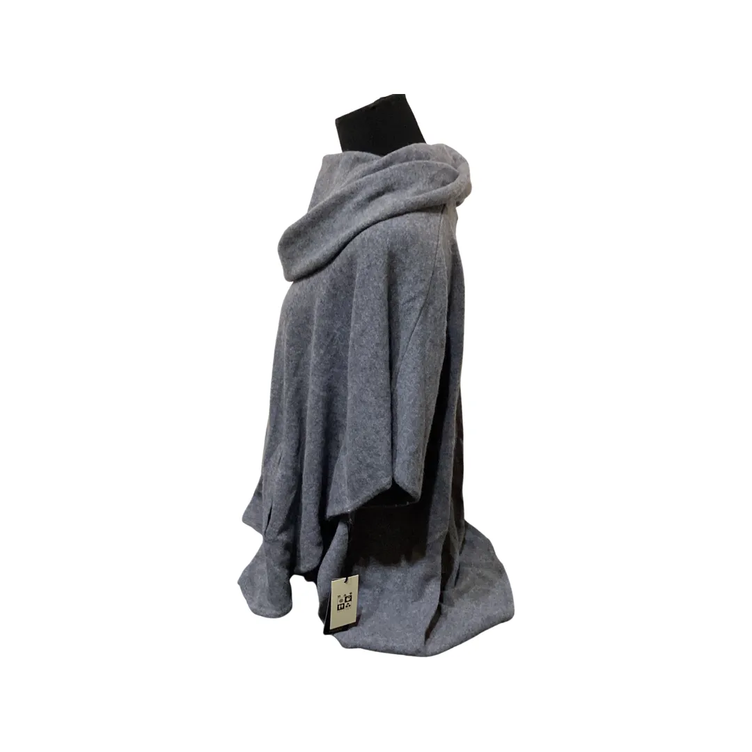 Max Studio Poncho