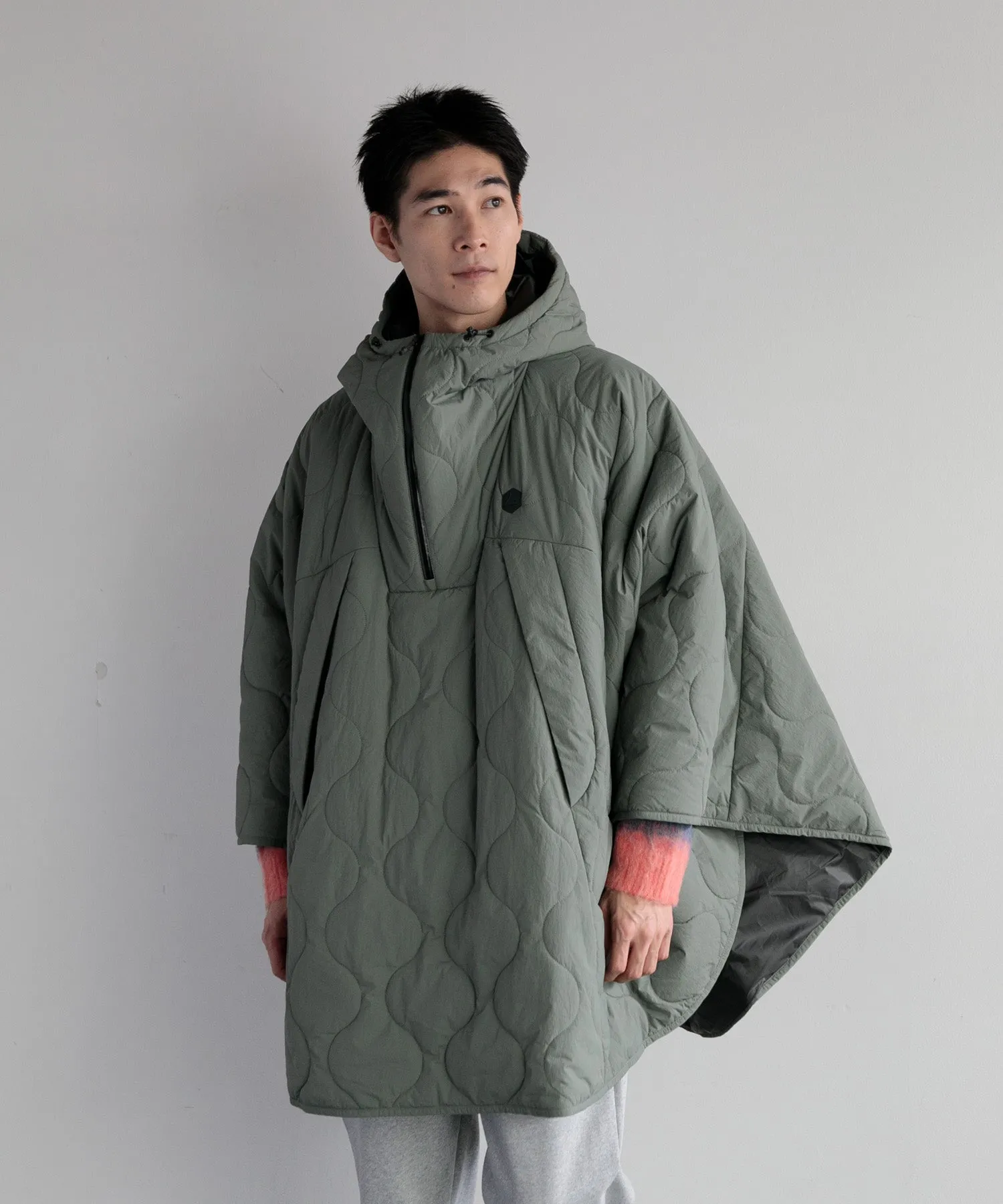 【MEN , WOMEN】LANTERN HEATING PONCHO