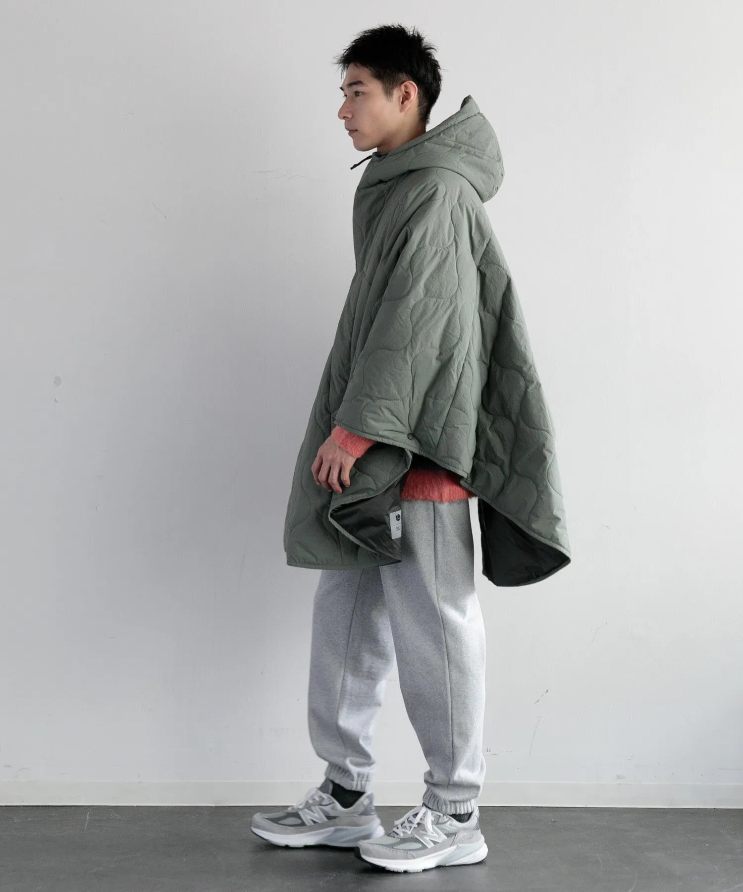 【MEN , WOMEN】LANTERN HEATING PONCHO