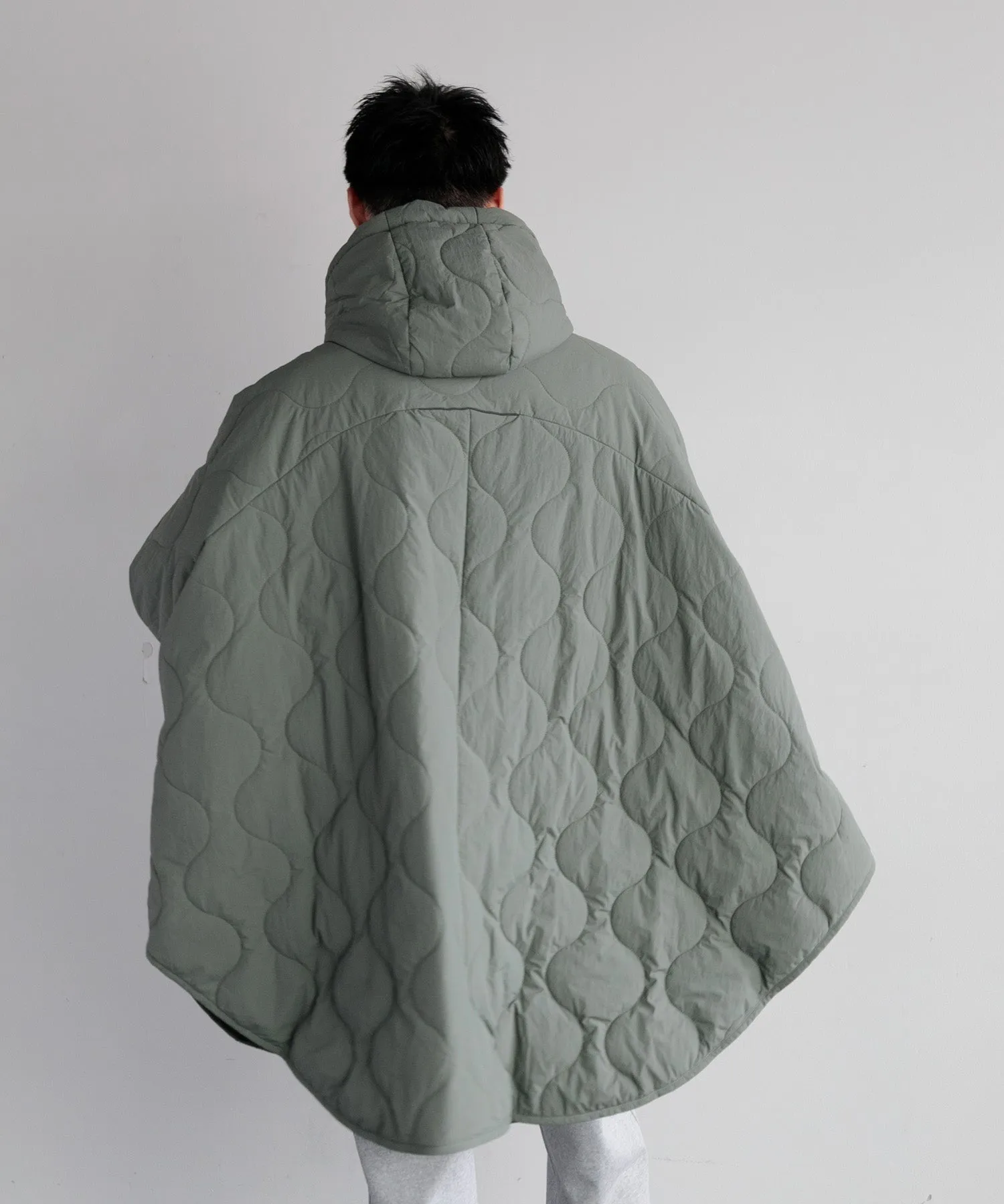 【MEN , WOMEN】LANTERN HEATING PONCHO