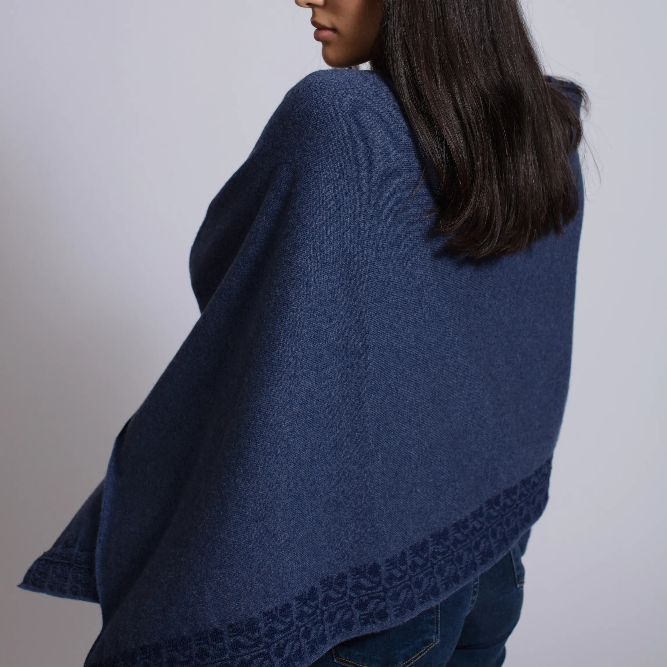 NOTTE BLUE CASHMERE PONCHO