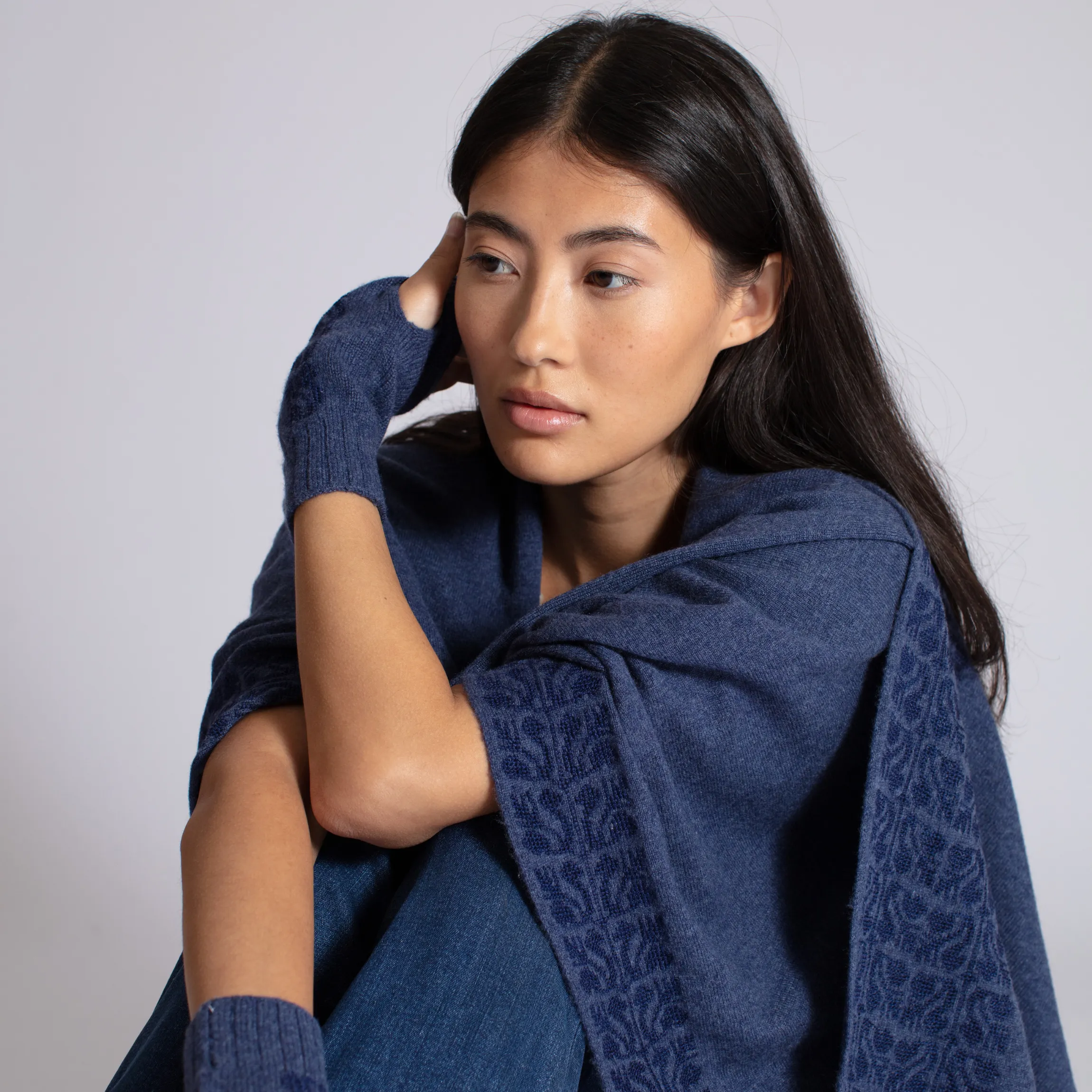 NOTTE BLUE CASHMERE PONCHO