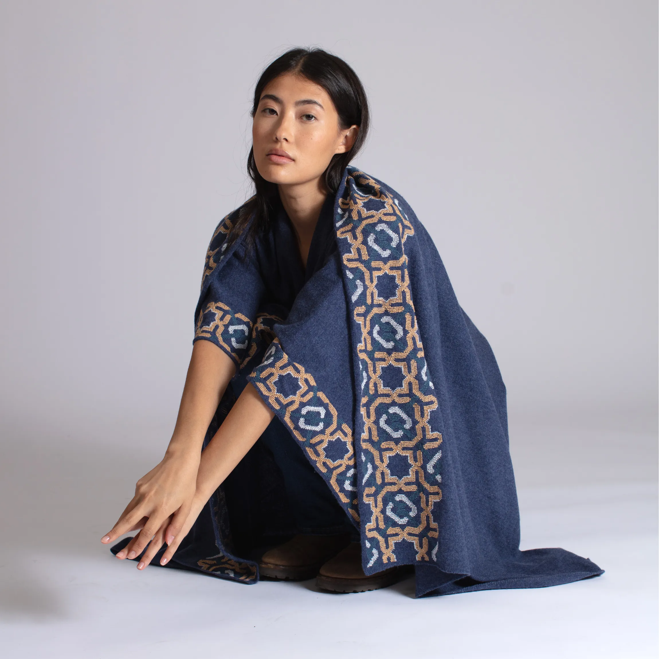 NOTTE BLUE CASHMERE PONCHO