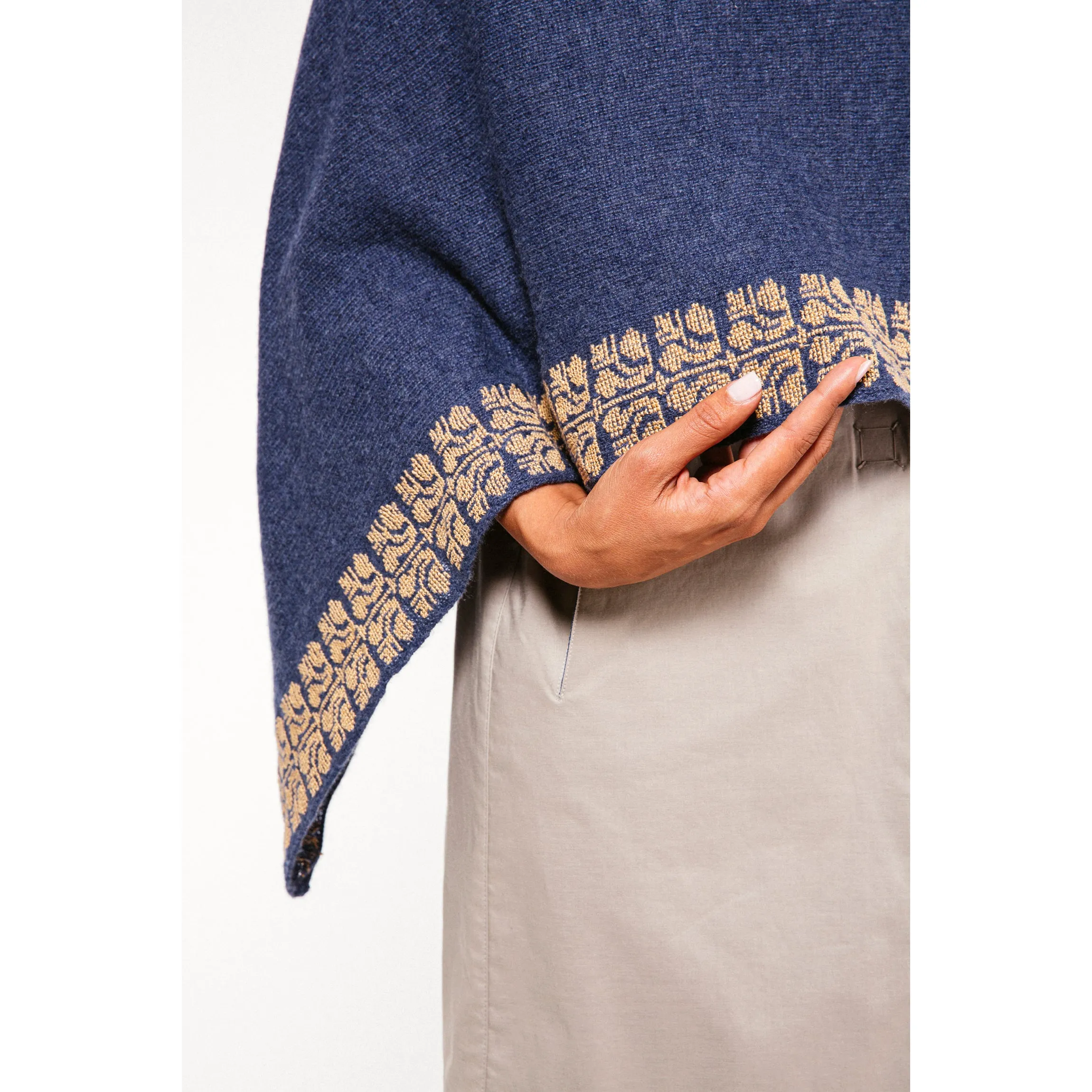 NOTTE BLUE CASHMERE PONCHO