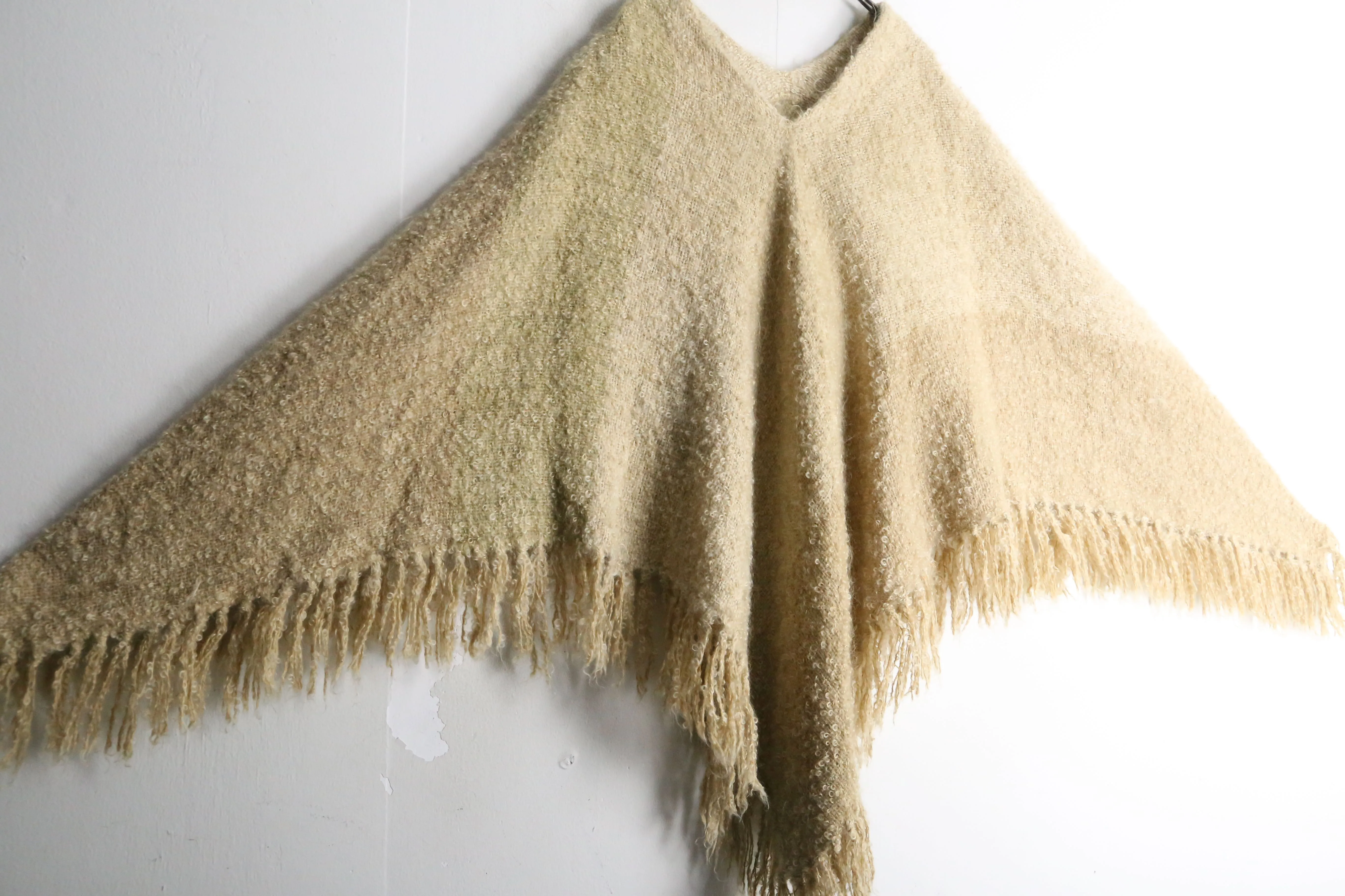 off-white color fringe design V-neck poncho