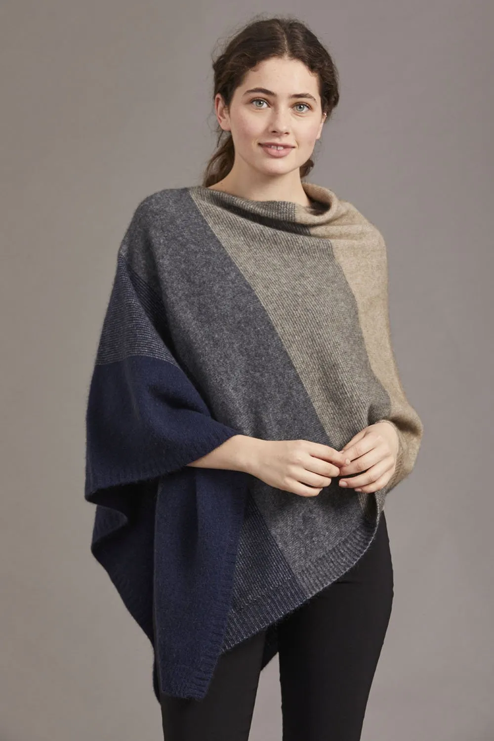 Ombre Poncho