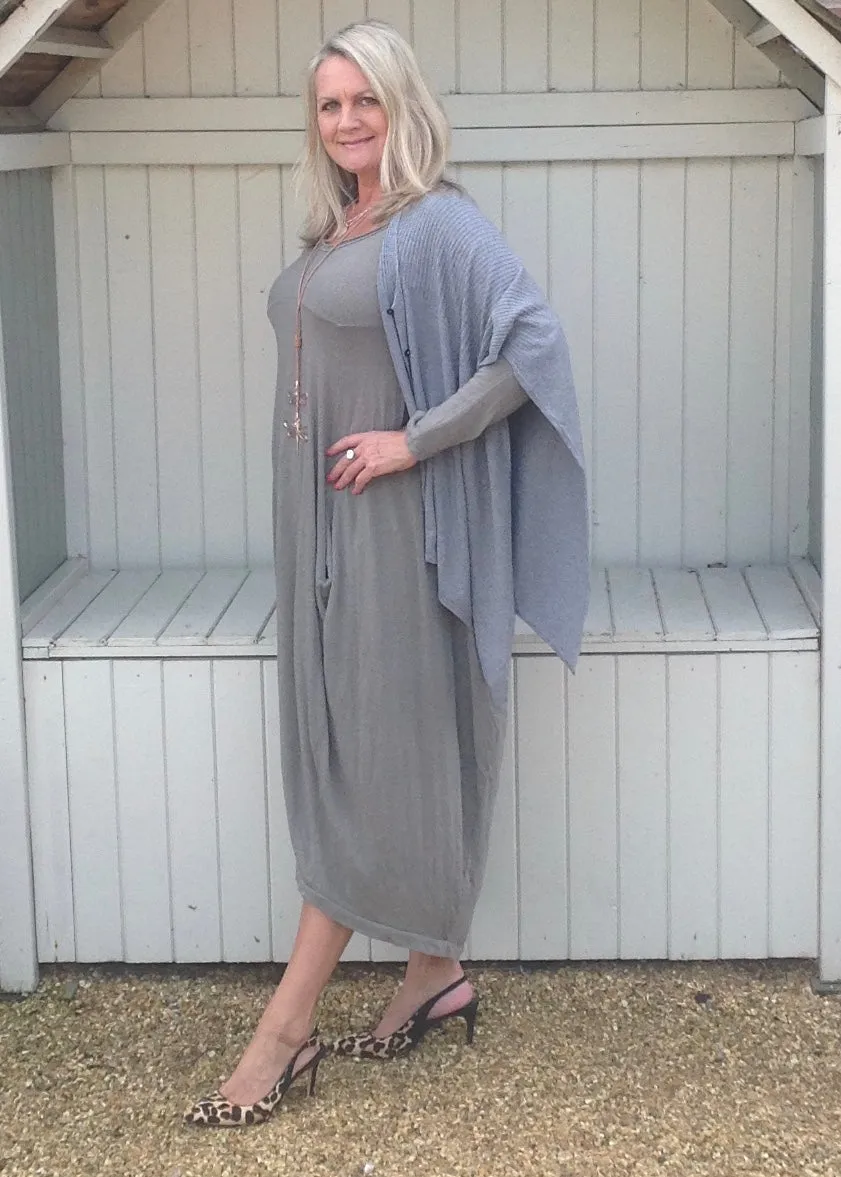 Santa Christina Button Poncho in Grey