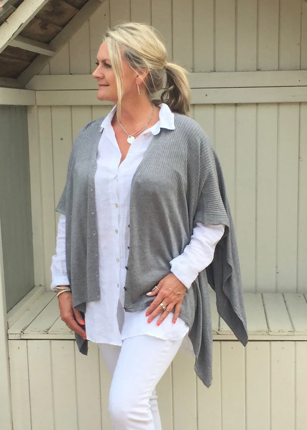 Santa Christina Button Poncho in Grey