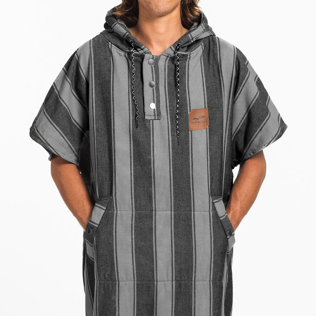 Slowtide McQueen Changing Poncho-Black-SM/MD