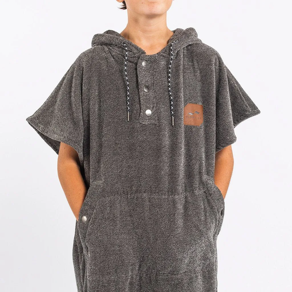 Slowtide The Digs SM/MD Poncho-Heather Grey