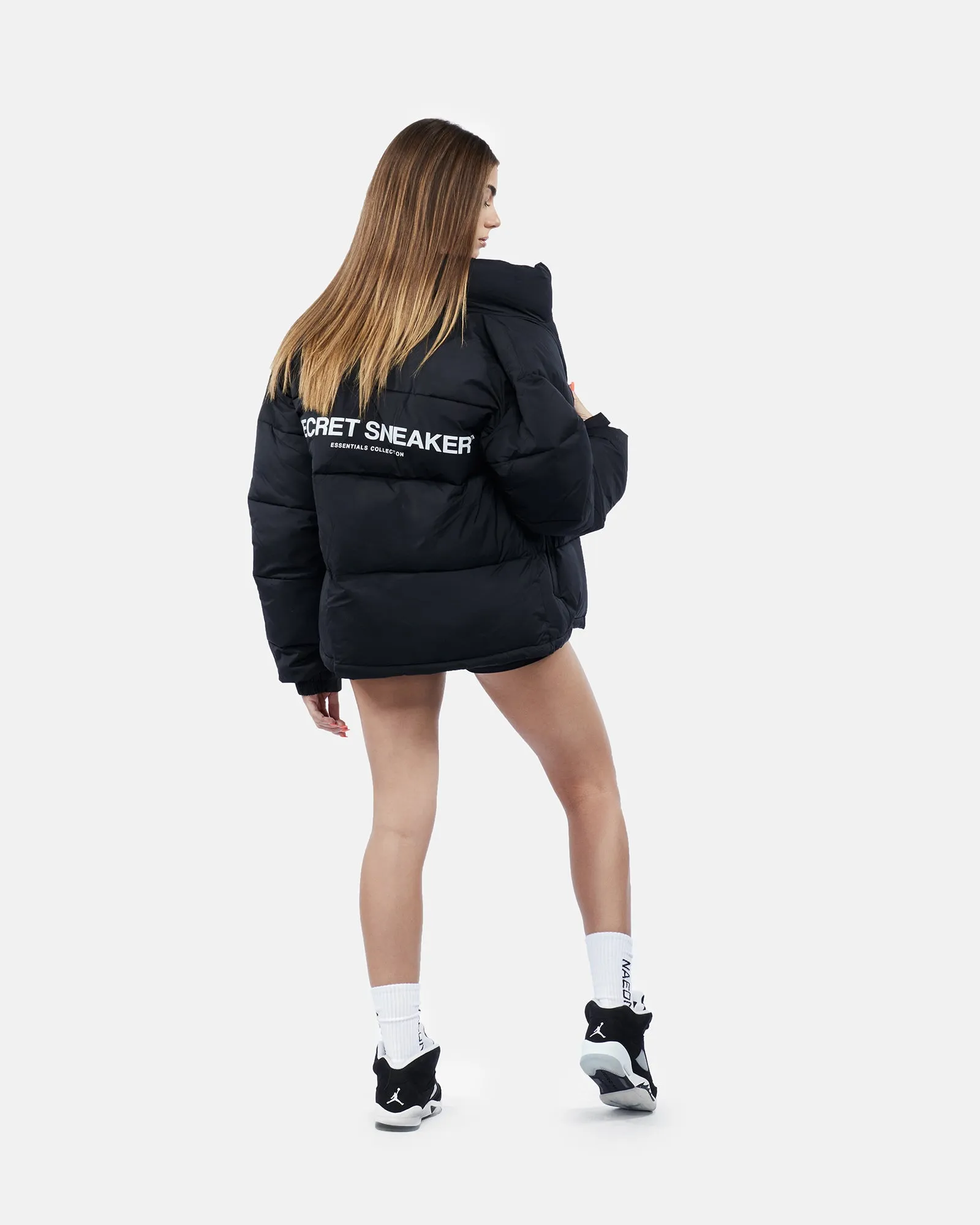 SSS ESSENTIALS PUFFER JACKET BLACK