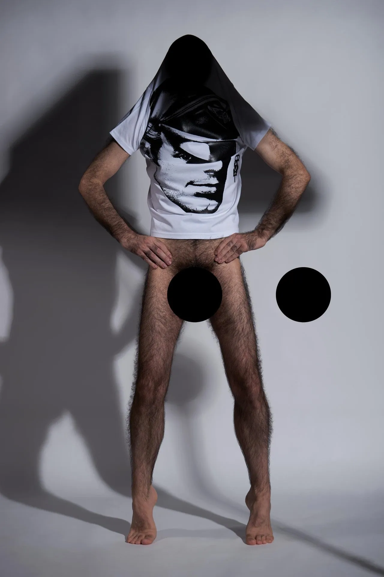 TOM OF FINLAND x WE ARE SPASTOR BIKER HEAD TEE - WHITE