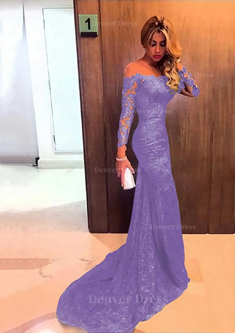 Trumpet/Mermaid Full/Long Sleeve Bateau Chapel Train Lace Prom Dress With Appliqued